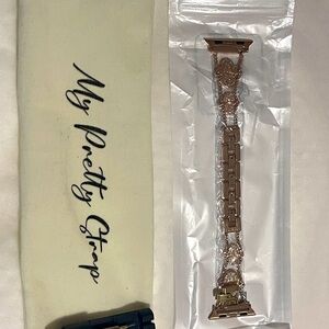 Black clover design Apple Watch strap. Fit for 38/40/41mm.